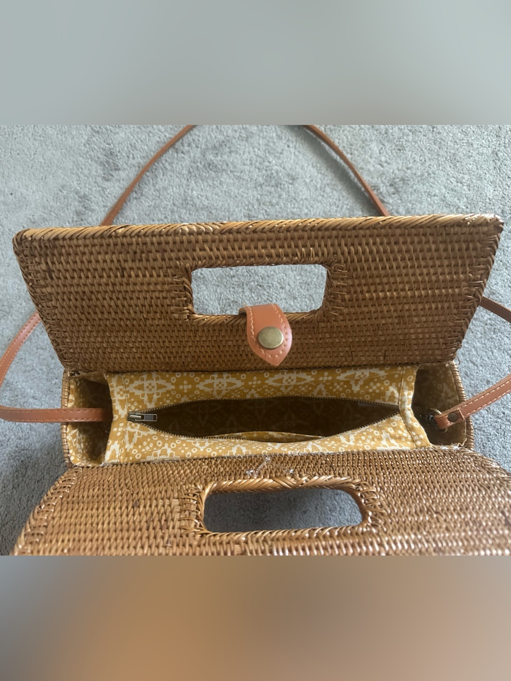 Anthropologie Rattan Woven Crossbody Bag in Tan/Brown Natural Lightweight - Picture 6 of 16